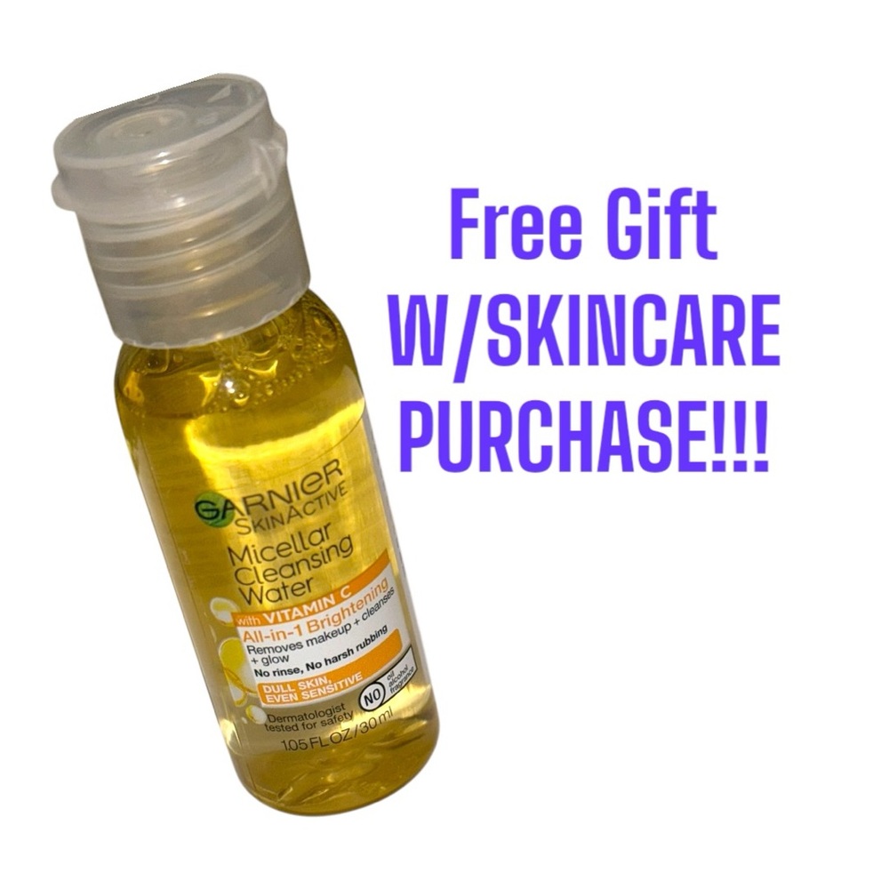 FREE GIFT WITH COSMETIC, SKIN AND HAIRCARE PURCHASES!